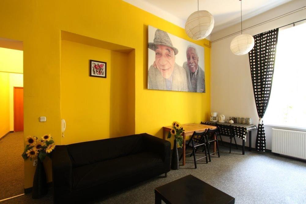 Hostel Yellow 크라쿠프 외부 사진